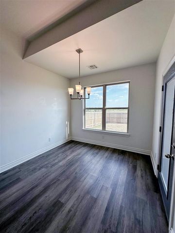 7910 SW Powell Court, Lawton, OK 73505