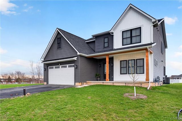 8799 Dell Center Drive, Clay, NY 13090
