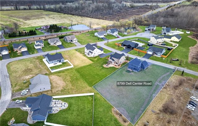 8799 Dell Center Drive, Clay, NY 13090