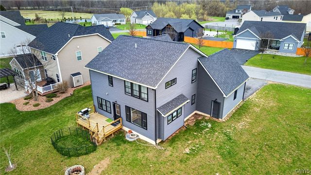 8799 Dell Center Drive, Clay, NY 13090