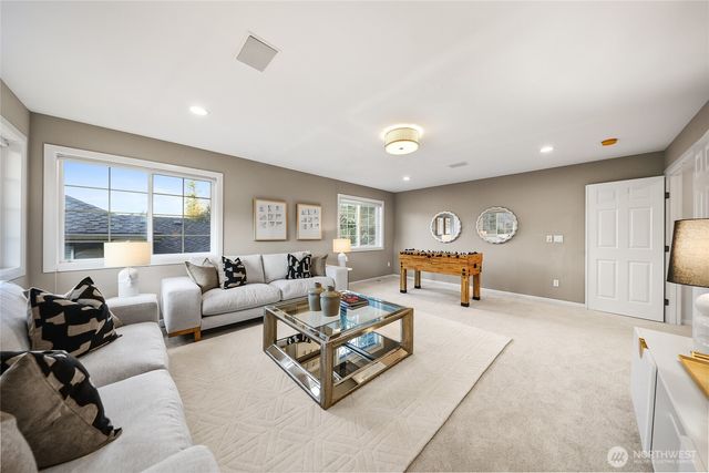 5810 Mont Blanc Pl NW, Issaquah, WA 98027