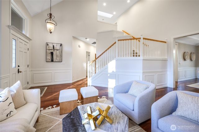 5810 Mont Blanc Pl NW, Issaquah, WA 98027