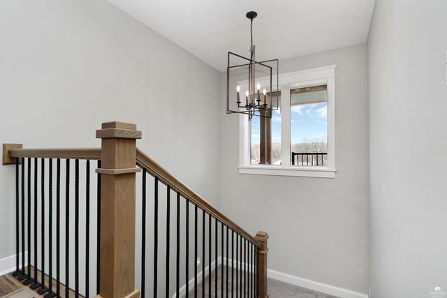 216 Highland Pointe Drive, Manhattan, KS 66503