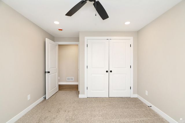 216 Highland Pointe Drive, Manhattan, KS 66503