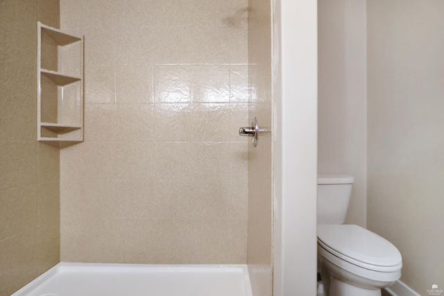 216 Highland Pointe Drive, Manhattan, KS 66503