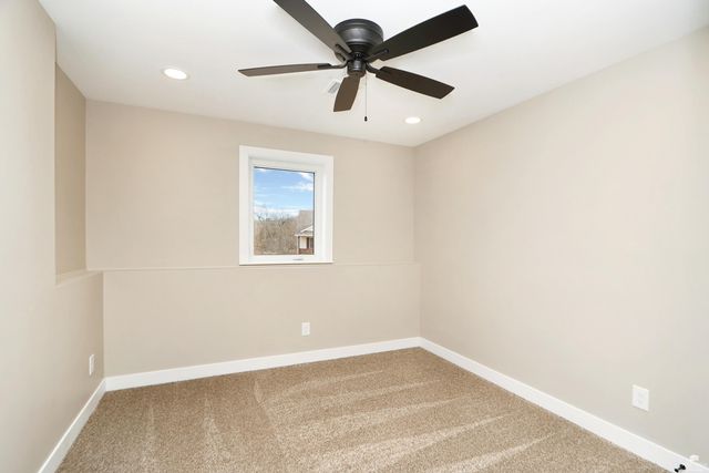 216 Highland Pointe Drive, Manhattan, KS 66503