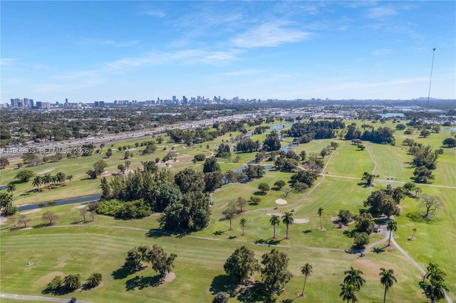 215 Entrada Dr 1, Hollywood, FL 33021