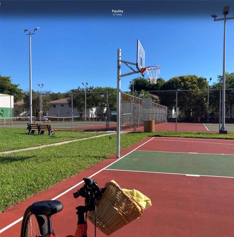 7732 Camino Real 402, Miami, FL 33143