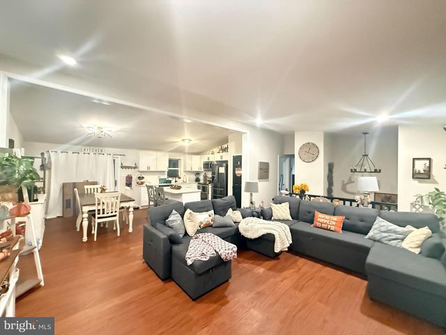 77 MARTIN RD, Conowingo, MD 21918