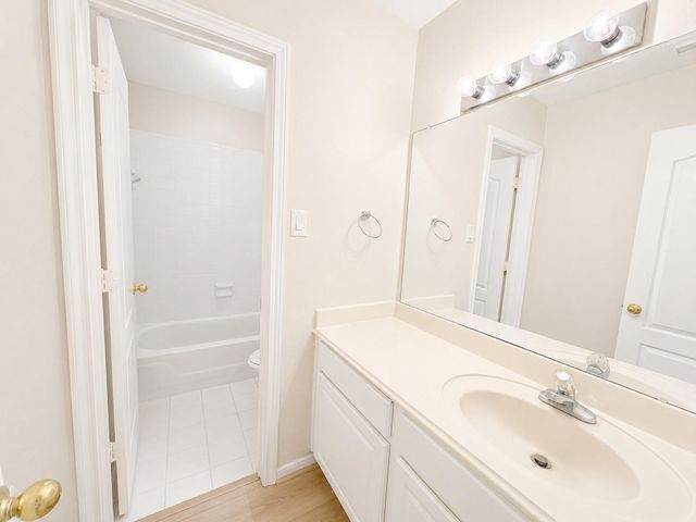 223 Wild Oak Run, Houston, TX 77094