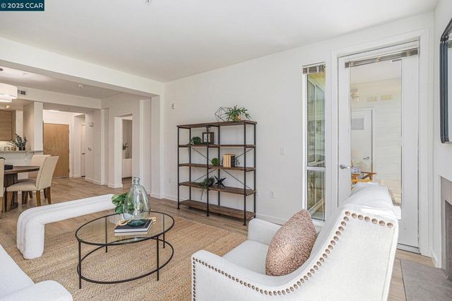 1655 N California Blvd 338, Walnut Creek, CA 94596