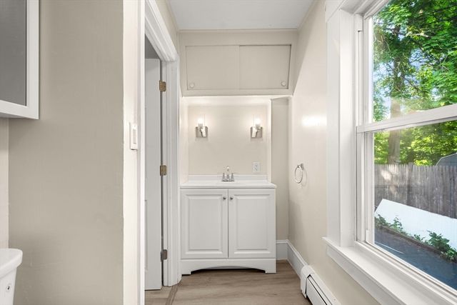 11 Central, Merrimac, MA 01860