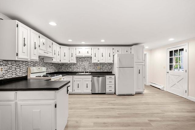 11 Central, Merrimac, MA 01860