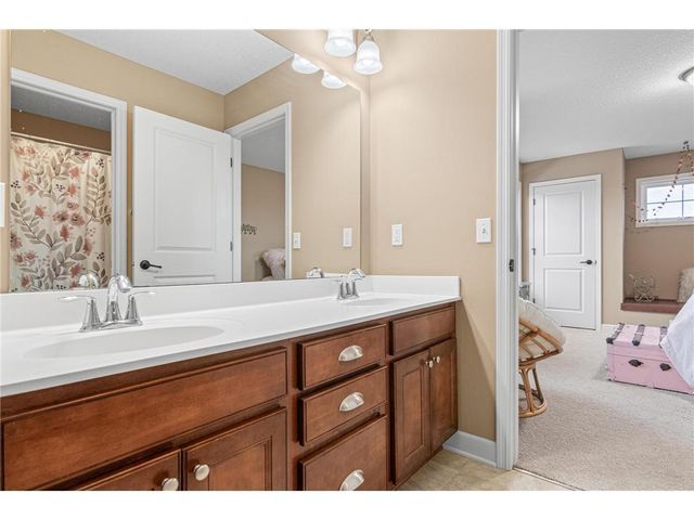 10723 Maple Boulevard, Saint Paul, MN 55129