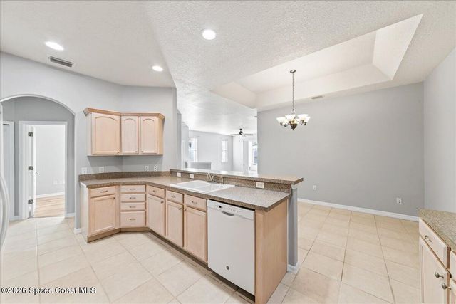 552 Wedge Court SE, Palm Bay, FL 32909