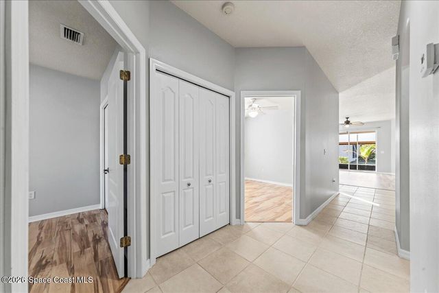 552 Wedge Court SE, Palm Bay, FL 32909