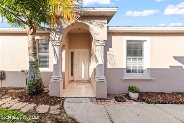 552 Wedge Court SE, Palm Bay, FL 32909
