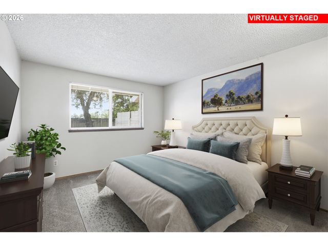 2986 Se BLUE BIRD Dr, Hillsboro, OR 97123