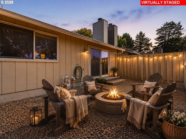 2986 Se BLUE BIRD Dr, Hillsboro, OR 97123