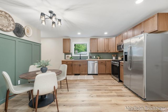 7836 Elbow Drive, Jenison, MI 49428