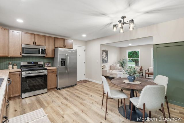 7836 Elbow Drive, Jenison, MI 49428