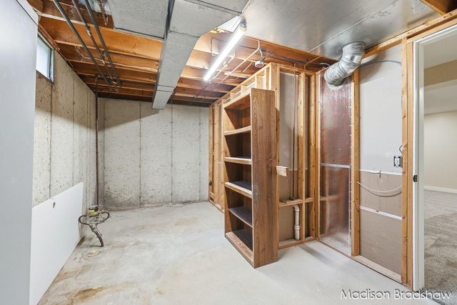 7836 Elbow Drive, Jenison, MI 49428