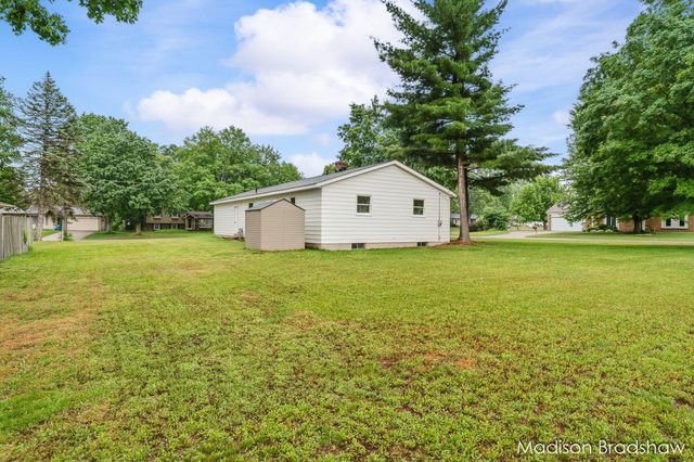 7836 Elbow Drive, Jenison, MI 49428