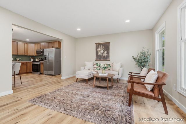 7836 Elbow Drive, Jenison, MI 49428
