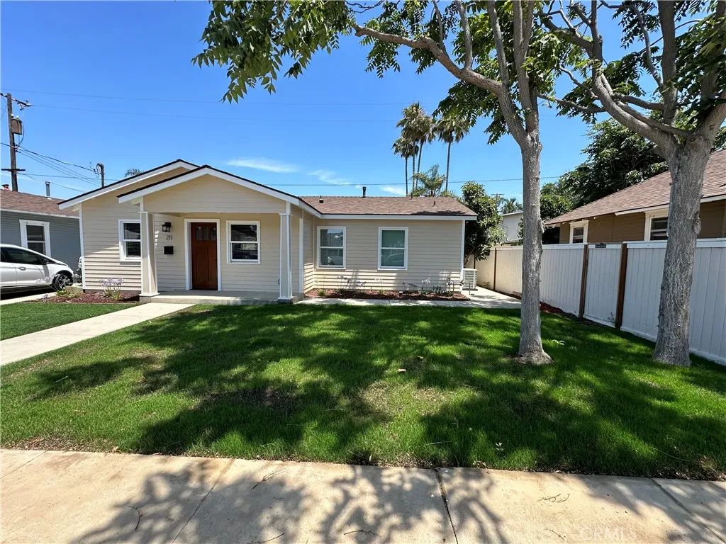 211 N Parker Street, Orange, CA 92868