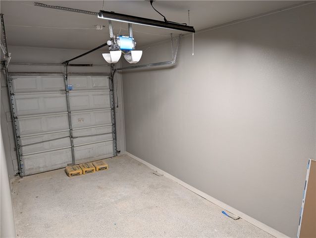 4914 Nell St, Corpus Christi, TX 78411