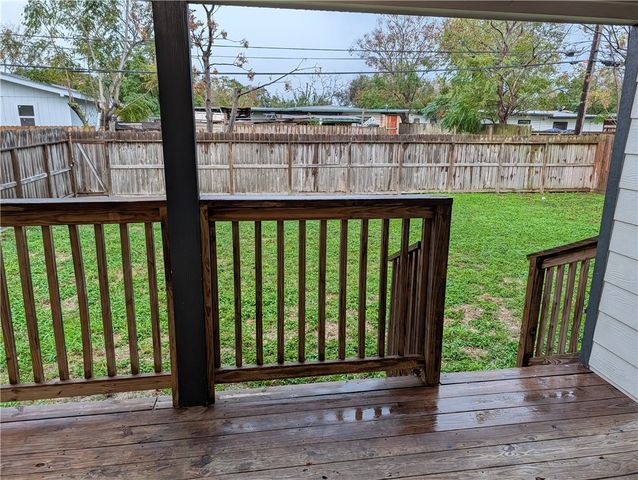 4914 Nell St, Corpus Christi, TX 78411