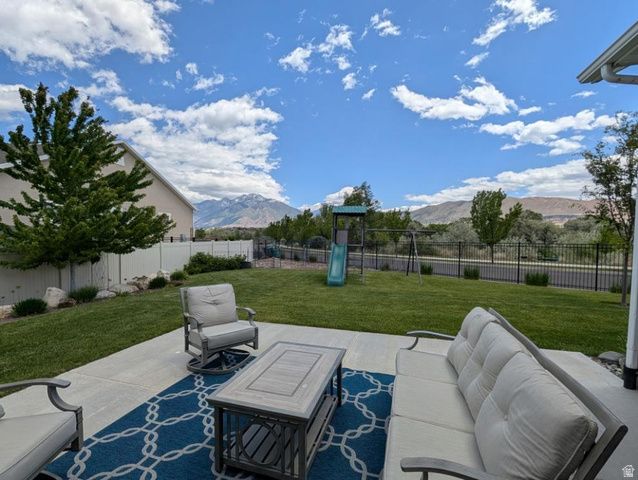 1332 W SALMON CADDIS DR, Bluffdale, UT 84065