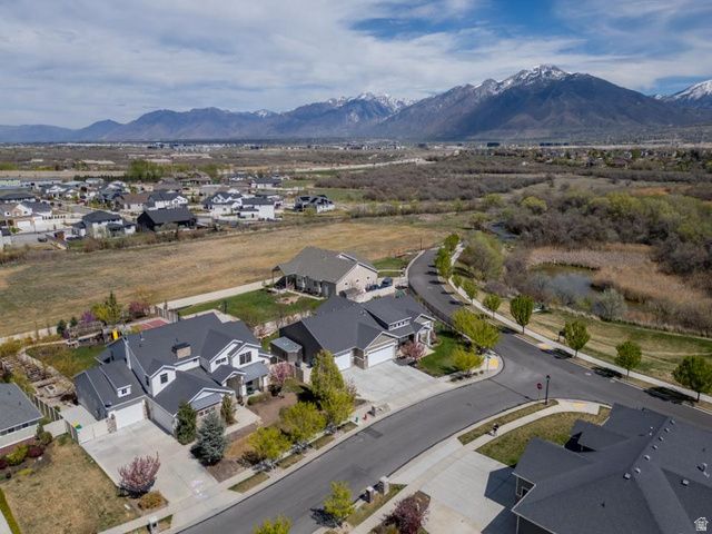 1332 W SALMON CADDIS DR, Bluffdale, UT 84065