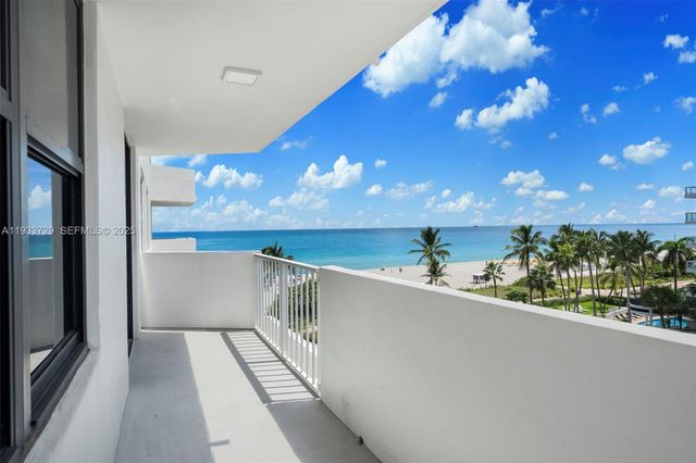4301 Collins Ave 605, Miami Beach, FL 33140