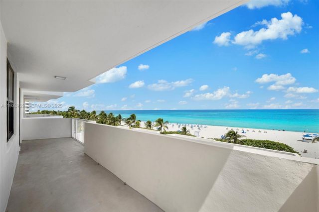 4301 Collins Ave 605, Miami Beach, FL 33140