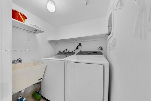 4301 Collins Ave 605, Miami Beach, FL 33140