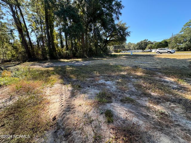 6747 Carolina Beach Road, Wilmington, NC 28412