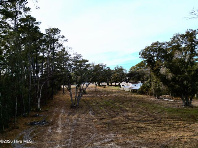 6747 Carolina Beach Road, Wilmington, NC 28412