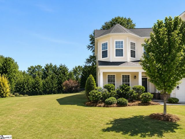 28 Fowler Oaks Lane, Simpsonville, SC 29681