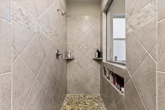 2800 Damsel Madison Lane, Lewisville, TX 75056