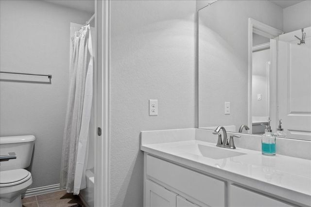 2800 Damsel Madison Lane, Lewisville, TX 75056