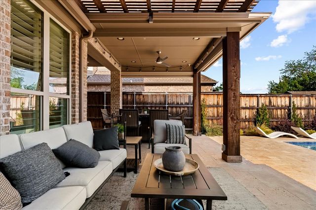 2800 Damsel Madison Lane, Lewisville, TX 75056