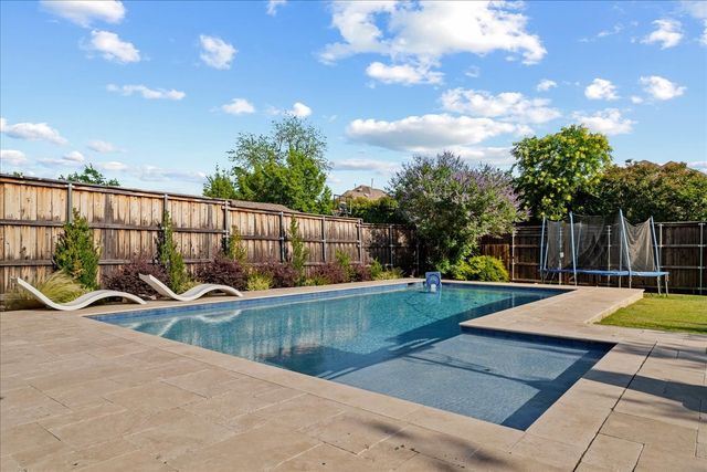 2800 Damsel Madison Lane, Lewisville, TX 75056