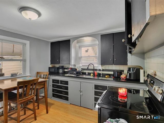 117 Ansonia Street, Hartford, CT 06106