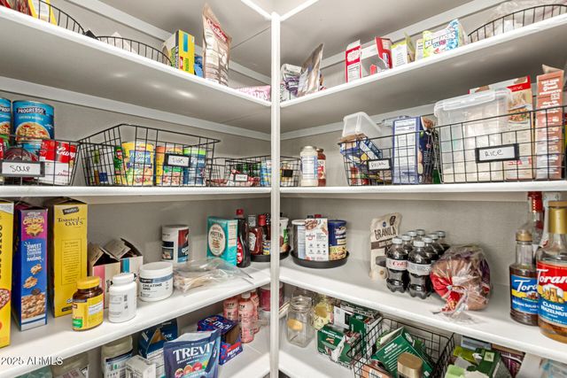 408 E SOUTH FORK Drive, Phoenix, AZ 85048