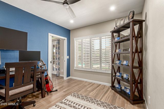 408 E SOUTH FORK Drive, Phoenix, AZ 85048