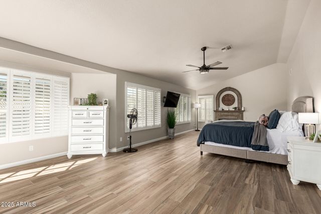 408 E SOUTH FORK Drive, Phoenix, AZ 85048