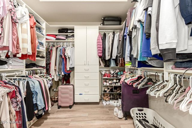 408 E SOUTH FORK Drive, Phoenix, AZ 85048