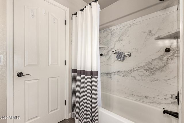 408 E SOUTH FORK Drive, Phoenix, AZ 85048