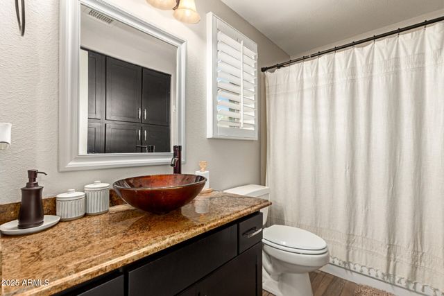 408 E SOUTH FORK Drive, Phoenix, AZ 85048